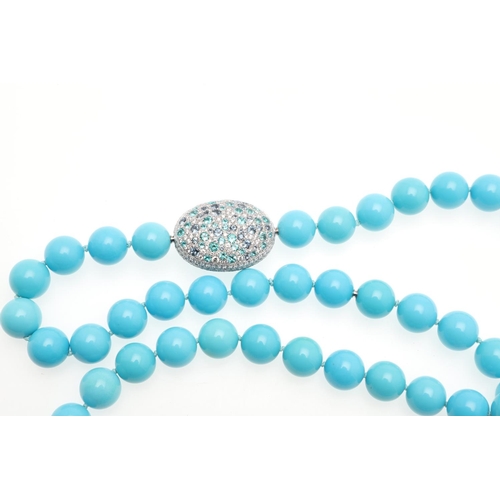 1117 - A NATURAL TURQUOISE BEAD NECKLACE. formed with uniform turquoise beads measuring approximately 13.00... 