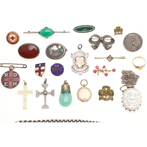 785 - A QUANTITY OF JEWELLERY. including an 18ct gold signet ring, engraved with the initial M, 5.6 grams,... 