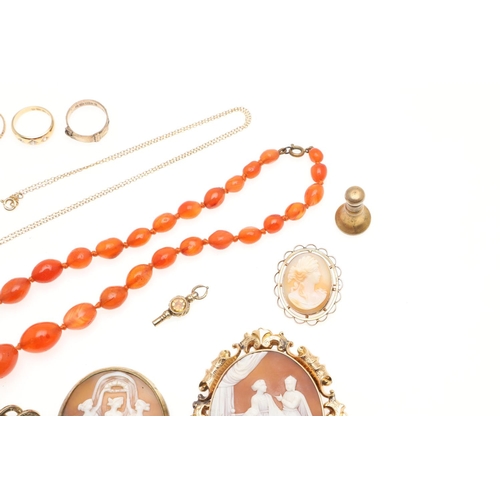 786 - A QUANTITY OF JEWELLERY. including an agate bead necklace, a garnet and gilt metal oval shaped brooc... 