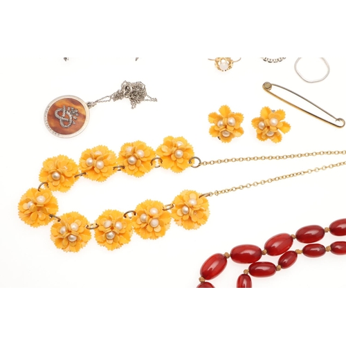 789 - A QUANTITY OF JEWELLERY. including a diamond bar brooch, set in gold, a lady's diamond cocktail wris... 