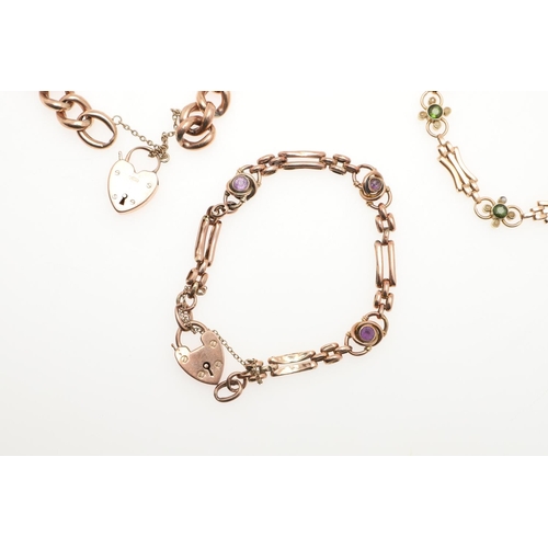 827 - A 14CT GOLD AND GEM SET FANCY LINK BRACELET. mounted with circular green tourmalines, 17.5cm long, 1... 