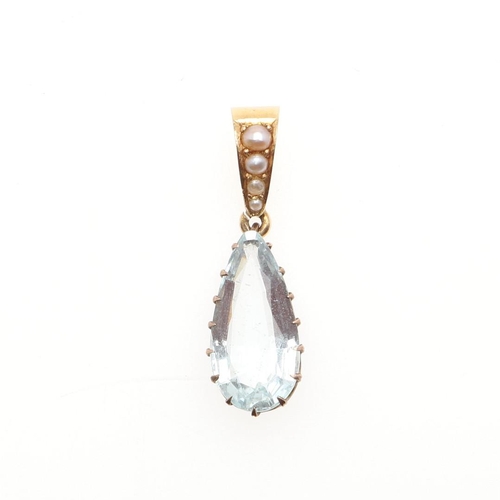 964 - AN AQUAMARINE AND PEARL PENDANT. the pear-shaped aquamarine drop is suspended from a gold bale mount... 