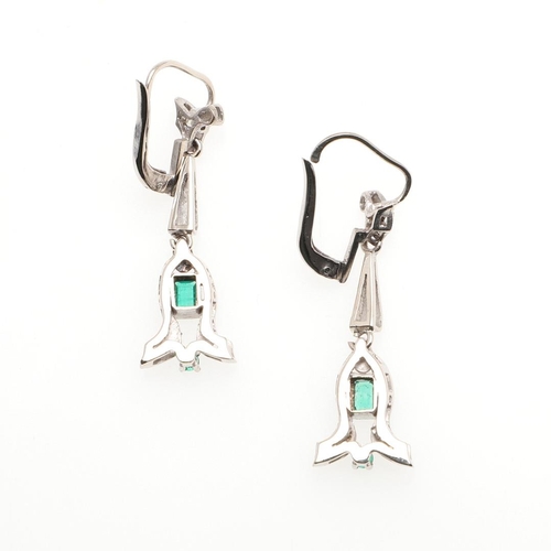 977 - A PAIR OF EMERALD AND DIAMOND DROP EARRINGS. each earring mounted with a rectangular-shaped and a ci... 