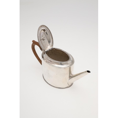 125 - A GEORGE III SILVER TEAPOT, BY HESTER BATEMAN. oval form, with bead borders, a scroll handle and a t... 