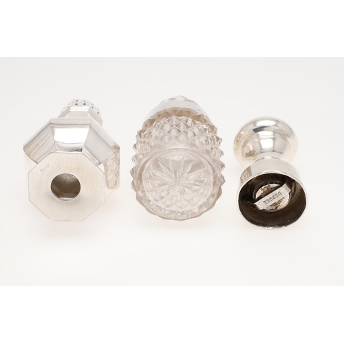158 - A SMALL MIXED LOT OF SILVER. to include a pair of toast racks, an inkwell (loaded base), a sauce boa... 