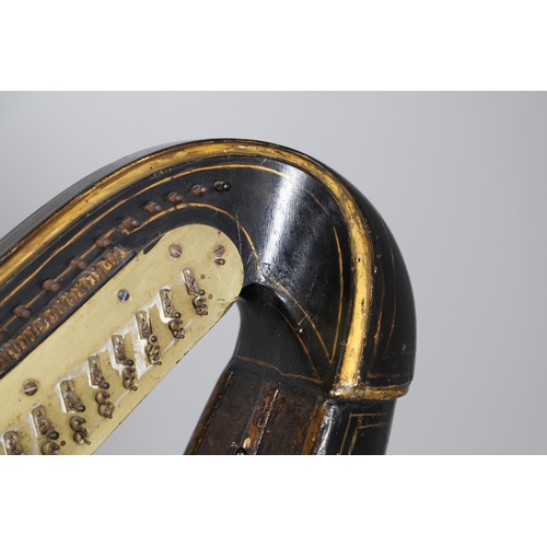 467 - AN EBONISED AND GILTWOOD 'GRECIAN' HARP BY SEBASTIAN ERARDS. 19th century, the gilded Corinthian col... 