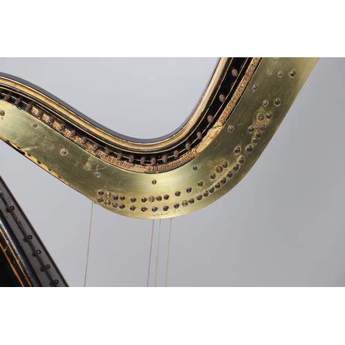 467 - AN EBONISED AND GILTWOOD 'GRECIAN' HARP BY SEBASTIAN ERARDS. 19th century, the gilded Corinthian col... 