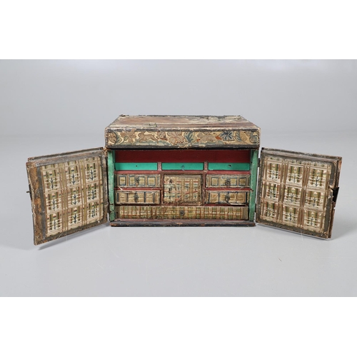 476 - A 17TH CENTURY STUMPWORK CASKET. with linen panels illustrating the story of The Prodigal Son, the h... 