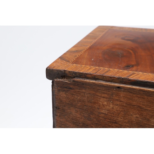 489 - A MAHOGANY TABLE TOP CHEST OF DRAWERS. the crossbanded top with herringbone inlay over four drawers ... 