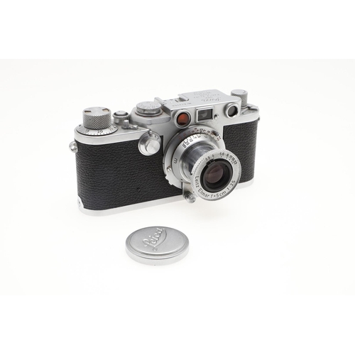 549 - LEICA IIIF RANGEFINDER CAMERA & ACCESSORIES. A Leica IIIF Rangefinder camera, Serial Number 614768 (... 