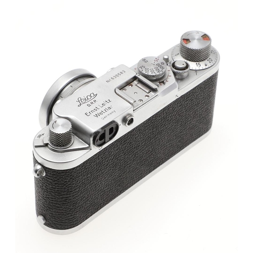 550 - LEICA IIIF RANGEFINDER CAMERA - RED DIAL. A Leica 'red dial' rangefinder camera, Serial Number 63058... 