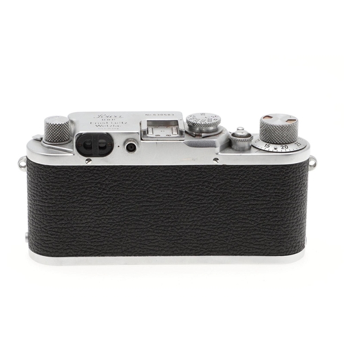 550 - LEICA IIIF RANGEFINDER CAMERA - RED DIAL. A Leica 'red dial' rangefinder camera, Serial Number 63058... 