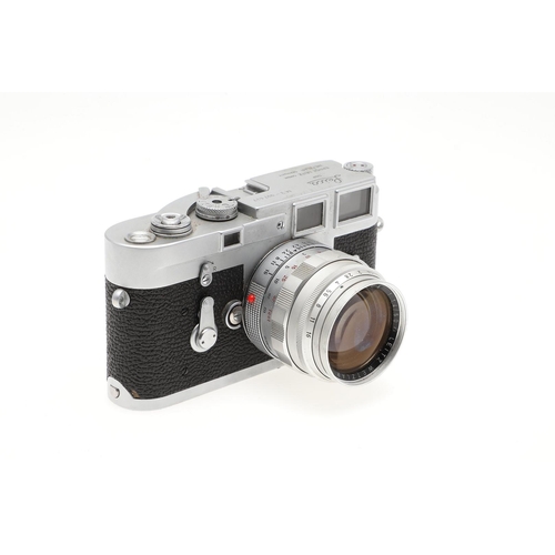 551 - LEICA M3 RANGEFINDER CAMERA & LIGHT METER. A M3 camera, Serial Number 997627 (1960), with a Leitz Su... 