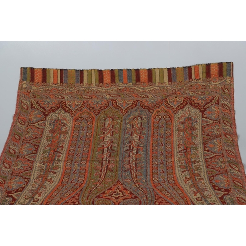 577 - LATE 19THC PAISLEY SHAWL & VARIOUS TEXTILES. A late 19thc Paisley wool shawl, some damages to the ed... 