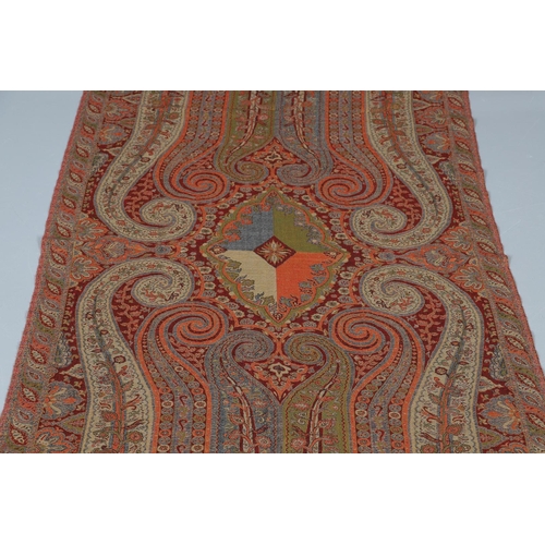 577 - LATE 19THC PAISLEY SHAWL & VARIOUS TEXTILES. A late 19thc Paisley wool shawl, some damages to the ed... 