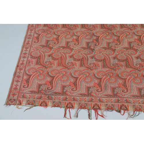 577 - LATE 19THC PAISLEY SHAWL & VARIOUS TEXTILES. A late 19thc Paisley wool shawl, some damages to the ed... 
