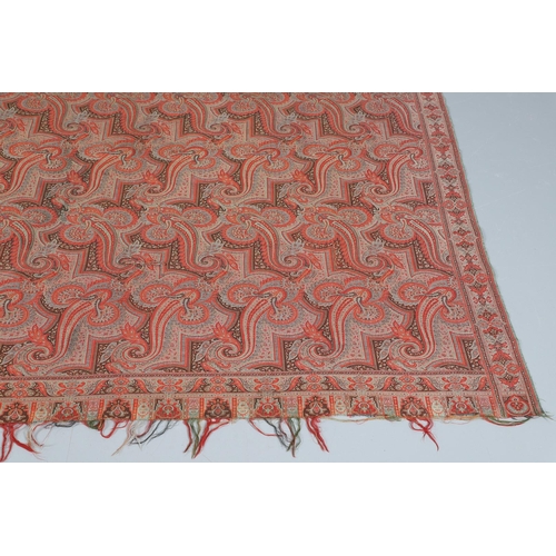 577 - LATE 19THC PAISLEY SHAWL & VARIOUS TEXTILES. A late 19thc Paisley wool shawl, some damages to the ed... 