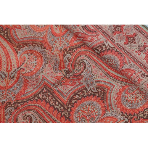 577 - LATE 19THC PAISLEY SHAWL & VARIOUS TEXTILES. A late 19thc Paisley wool shawl, some damages to the ed... 