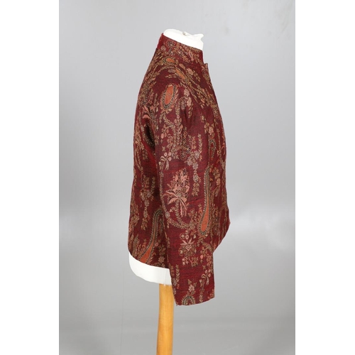 577 - LATE 19THC PAISLEY SHAWL & VARIOUS TEXTILES. A late 19thc Paisley wool shawl, some damages to the ed... 