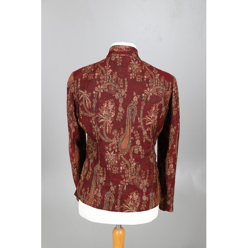 577 - LATE 19THC PAISLEY SHAWL & VARIOUS TEXTILES. A late 19thc Paisley wool shawl, some damages to the ed... 