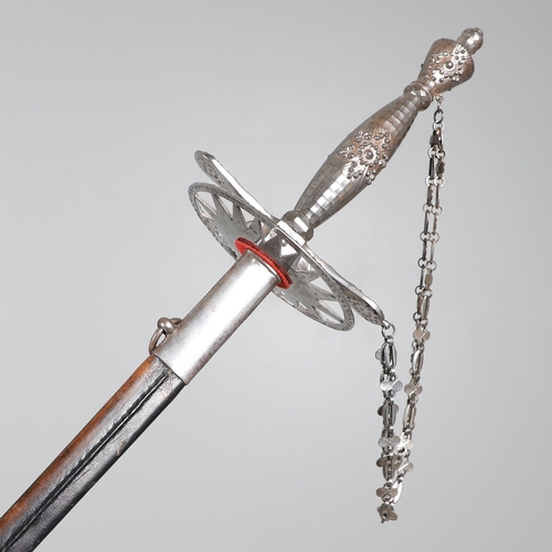 110 - A WILKINSON COURT SWORD HAVING BELONGED TO THE HIGH SHERIFF OF WARWICKSHIRE. With a 79 cm three edge... 