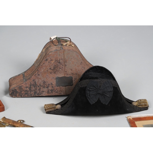 112 - A GEORGE V NAVAL OFFICERS SWORD, HAT, PHOTOGRAPH ALBUM AND OTHER ITEMS THE PROPERTY OF VIVIAN POTTS.... 