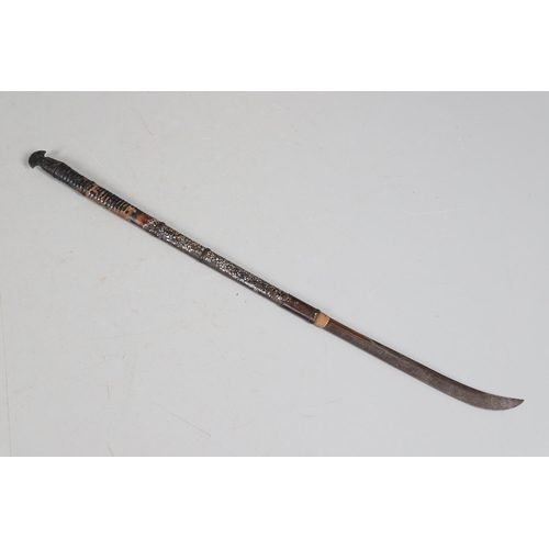 115 - A 19TH CENTURY JAPANESE SAMURAI NAGINATA POLEARM SWORD. With a 35.5 cm hooked blade mounted on a mot... 