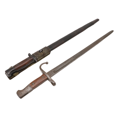 137 - A 1907 PATTERN BAYONET AND SCABBARD AND ANOTHER SIMILAR. A 1907 pattern bayonet with a 43 cm, single... 