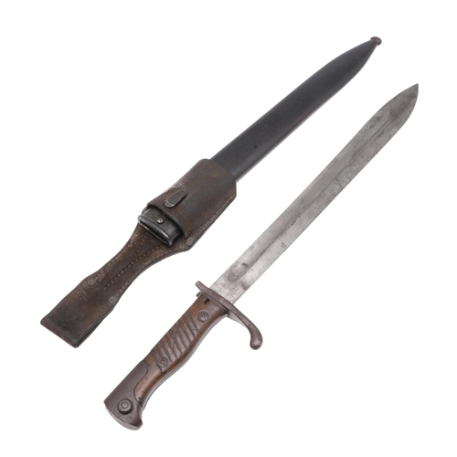 145 - A FIRST WORLD WAR GERMAN 'BUTHCER' BAYONET AND SCABBARD. A First World War German M1898 bayonet with... 