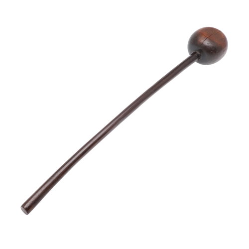 157 - AN ANTIQUE ZULU KNOBKERRIE. A large hardwood knobkerrie with round head on a long shaft. 65 cm long,... 