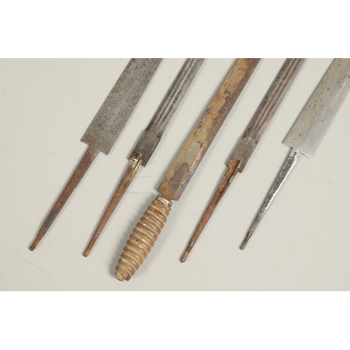 182 - AN INTERESTING COLLECTION OF FIVE SECOND WORLD WAR GERMAN DAGGER BLADES. A collection of five dagger... 