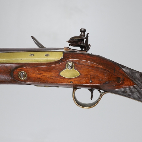 21 - AN EARLY 19TH CENTURY BLUNDERBUSS MARKED FOR UTTING OF LONDON. A blunderbuss with 39 cm brass barrel... 