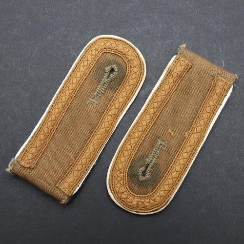 232 - A PAIR OF SECOND WORLD WAR GERMAN ARMY AFRIKAKORPS INFANTRY NCO'S SHOULDER STRAPS. A pair of Afrikak... 