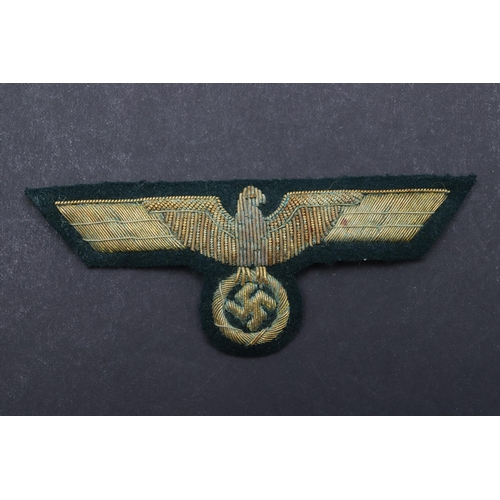 235 - A SECOND WORLD WAR GERMAN ARMY GENERAL'S BREAST EAGLE. A General's breast eagle in gold wire bullion... 