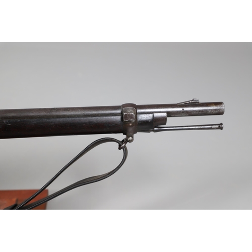 24 - AN ENFIELD MARTINI HENRY MARK IV MILITARY RIFLE. With an 82 cm rifled barrel, 11.05 mm at the muzzle... 