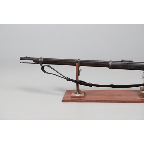 24 - AN ENFIELD MARTINI HENRY MARK IV MILITARY RIFLE. With an 82 cm rifled barrel, 11.05 mm at the muzzle... 