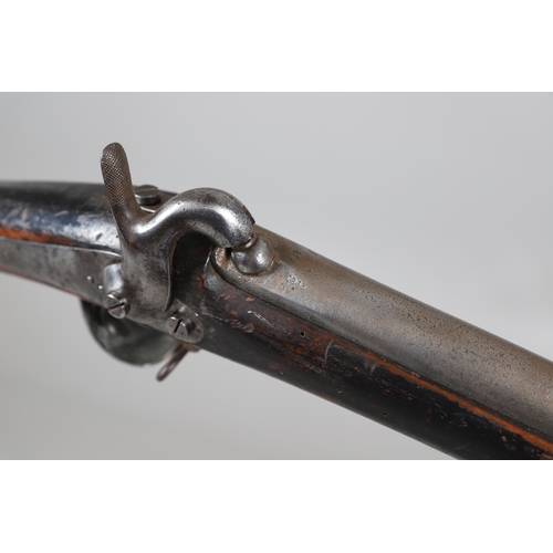 31 - A RUSSIAN 1845 PATTERN PERCUSSION MUSKET DATED 1853. With a 108cm tapering round barrel with various... 