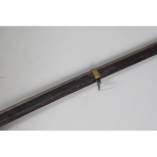 31 - A RUSSIAN 1845 PATTERN PERCUSSION MUSKET DATED 1853. With a 108cm tapering round barrel with various... 