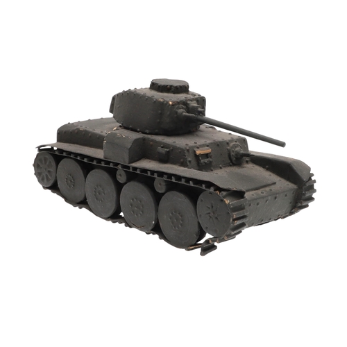 354 - A SECOND WORLD WAR GERMAN ARMY TRAINING MODEL OF A PZ.38 TANK. A Second World War model of Pz38 tank... 