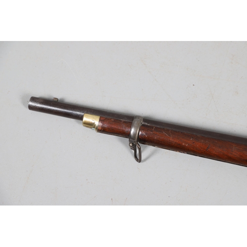 37 - A 19TH CENTURY ENFIELD TYPE PERCUSSION FIRING RIFLE AND ANOTHER SIMILAR. With an 80 cm unmarked barr... 