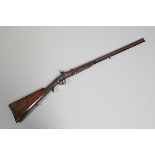 38 - A FINE SCOTTISH PERCUSSION DEER RIFLE BY PATON AND WALSH OF PERTH. With a 66 cm octagonal rifled .80... 