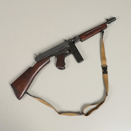 39 - A DEACTIVATED AUTO-ORDNANCE CORPORATION THOMPSON .45 ACP SUBMACHINE GUN. An Auto Ordnance Corporatio... 