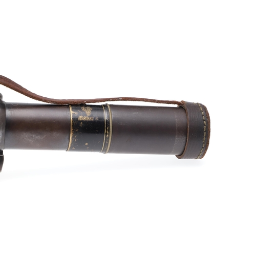 47 - AN EARLY VOIGTLANDER TELESCOPIC GUN SIGHT. A gun sight marked 'Voigtlander Braunschweig' and numbere... 