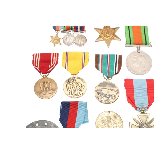 564 - A COLLECTION OF SECOND WORLD WAR AND OTHER MEDALS. A collection of Second World War and other medals... 