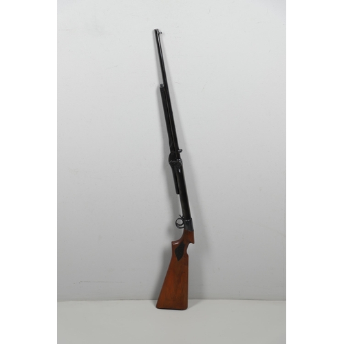 57 - AN UNUSUAL .177 BSA CLUB AIR RIFLE. A BSA .177 Air Rifle with a 49cm barrel with rotating loading po... 