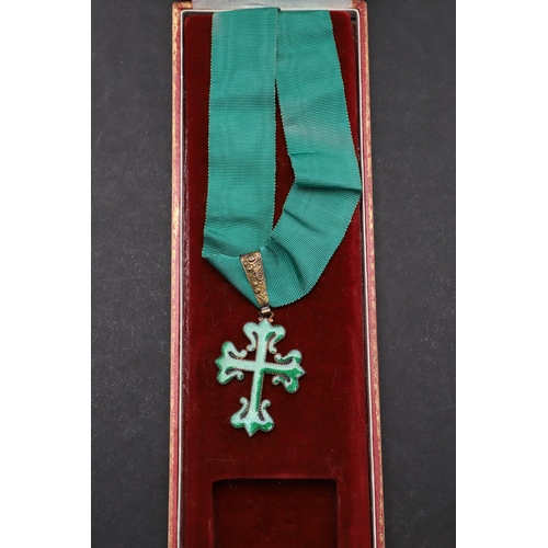 587 - THE PORTUGUESE MILITARY ORDER OF AVIZ. The Portuguese Military Order of Saint Benedict of Aviz, neck... 