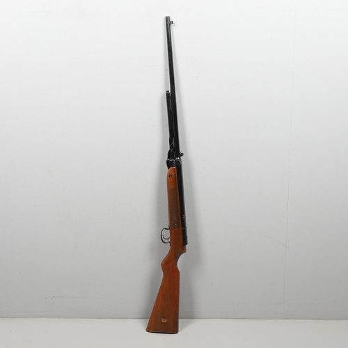 60 - A WEBLEY MARK 3 .22 AIR RIFLE. A Webley Mark 3 Series III  Air Rifle, with a 47cm barrel and rotatin... 