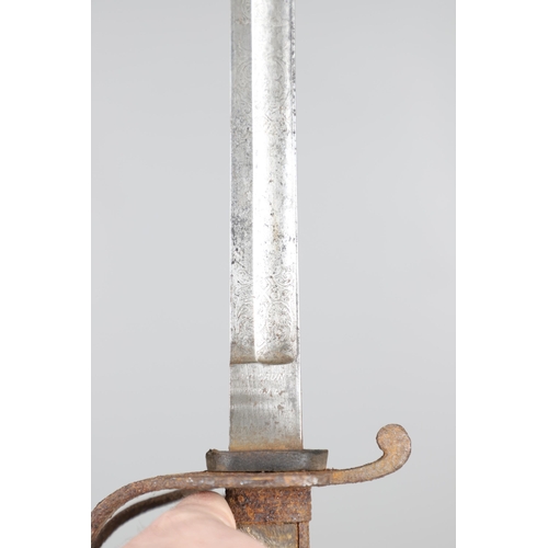 76 - AN EDWARD VII 1821 PATTERN ROYAL GARRISON ARTILLERY SWORD. With an 83 cm single edged, pointed and f... 