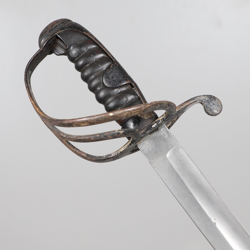 82 - AN 1822 PATTERN LIGHT CAVALRY TROOPERS SWORD. With an 89 cm slightly curved pointed blade with broad... 