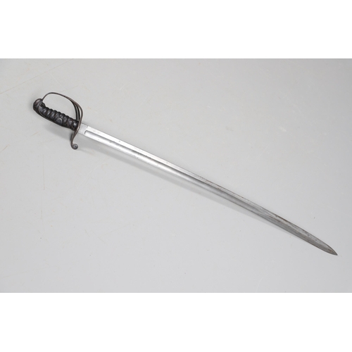 82 - AN 1822 PATTERN LIGHT CAVALRY TROOPERS SWORD. With an 89 cm slightly curved pointed blade with broad... 